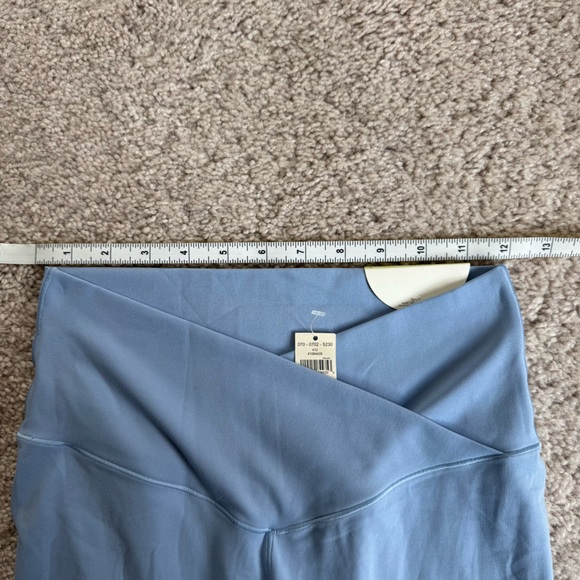 NWT OFFLINE By Aerie Real Me High Waisted Crossover Flare Legging Blue Large - Picture 13 of 15